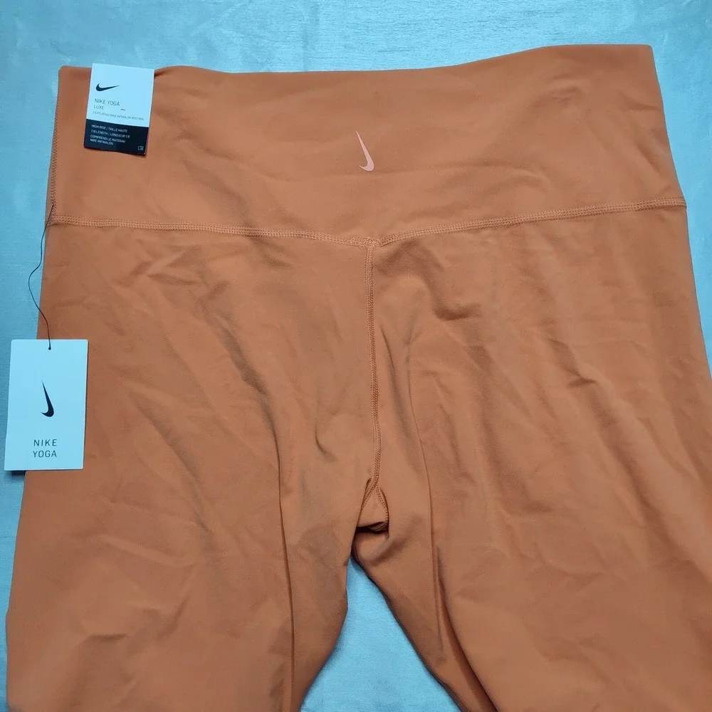 Nike Dri-FIT‎ Women 2XL Healing Orange Yoga Luxe High Rise 7/8 Tights NEW